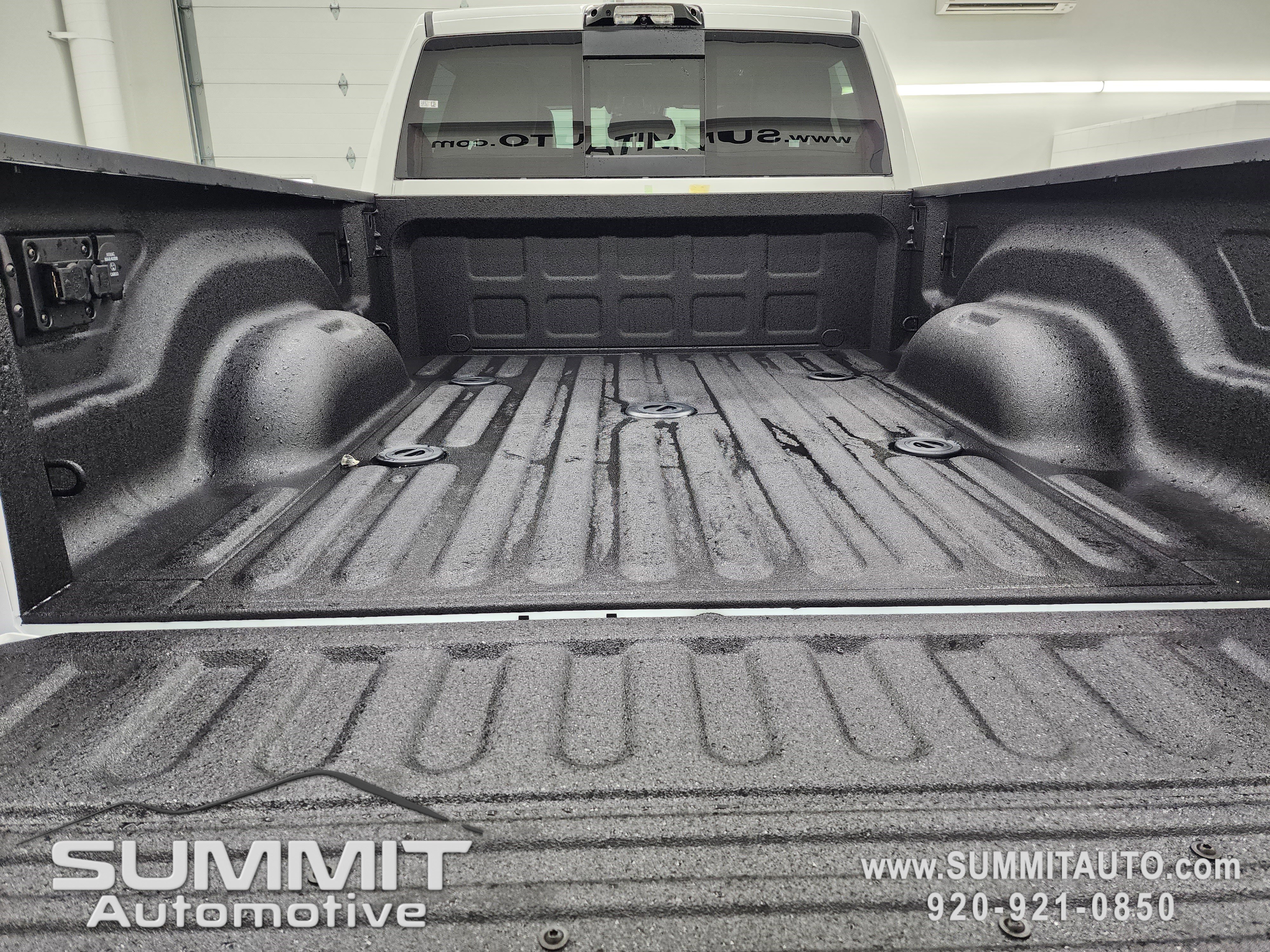 New 2026 RAM 2500 Limited image 33