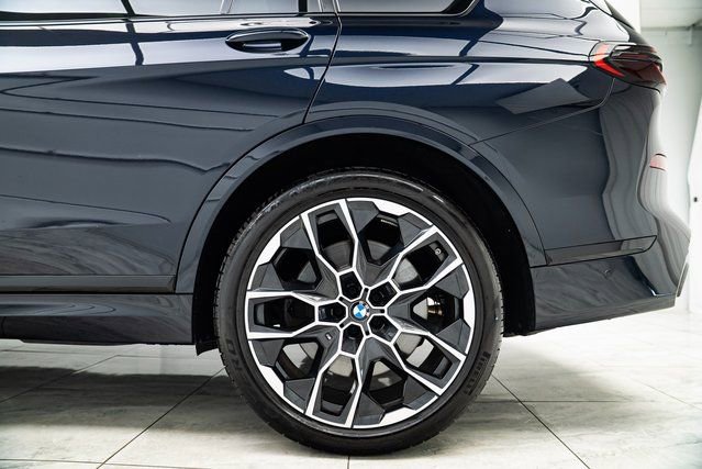Used 2026 BMW X7 M60i image 17