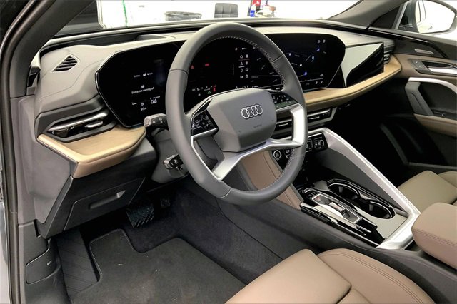New 2025 Audi Q5 2.0T Premium Plus image 7