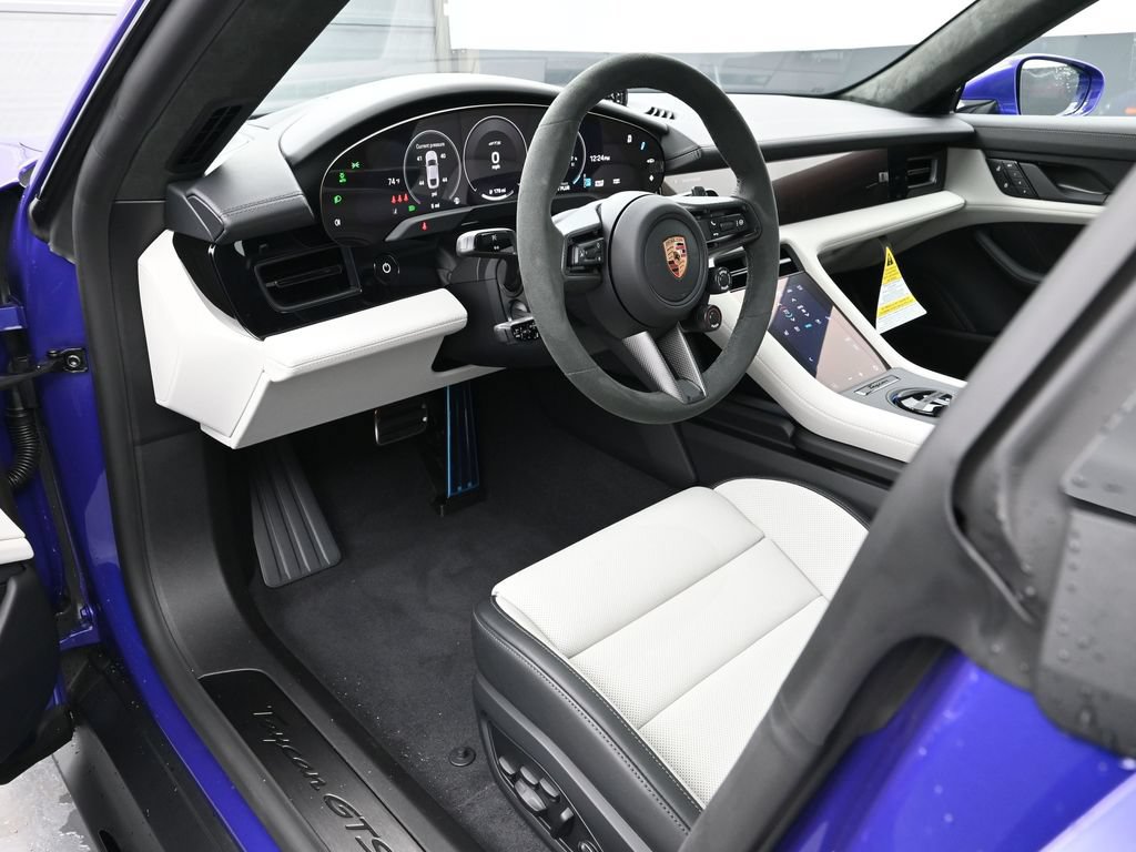 New 2026 Porsche Taycan GTS AWD/4WD image 4