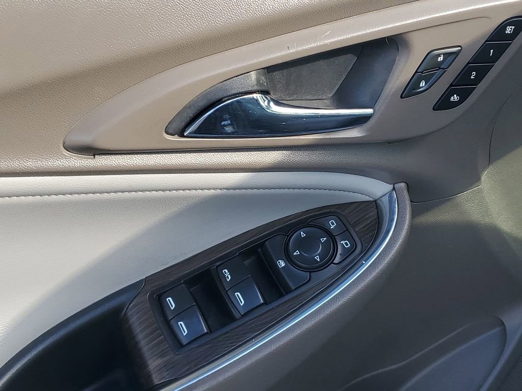 Used 2019 Chevrolet Malibu Premier w/ Sun and Wheel Package image 47