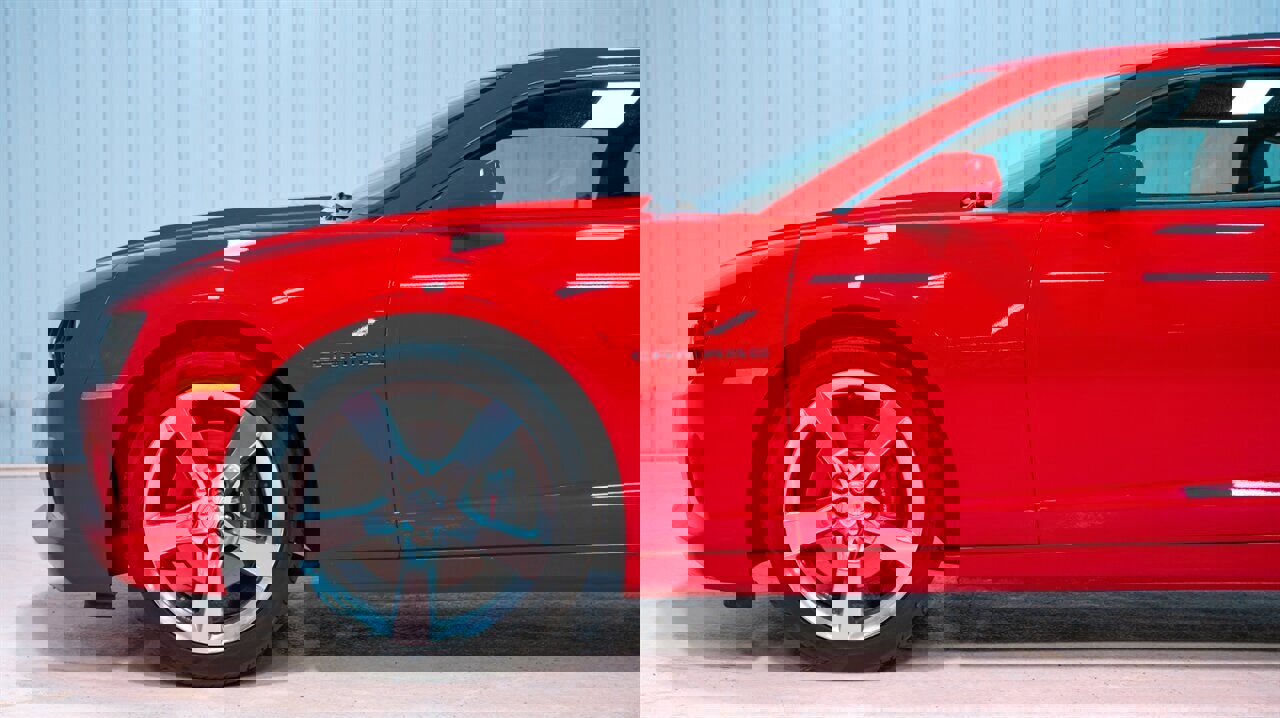 Used 2011 Chevrolet Camaro SS image 3