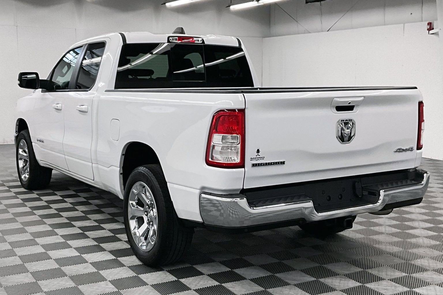 Used 2022 RAM 1500 Big Horn AWD/4WD image 3