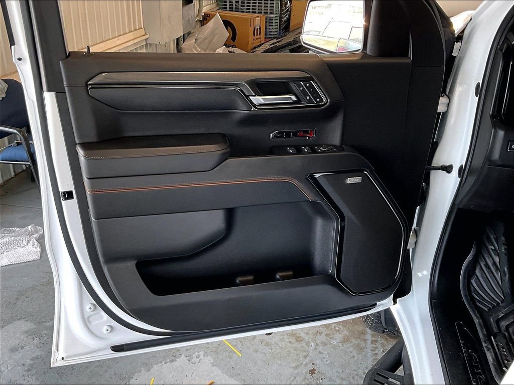 Used 2023 GMC Sierra 1500 AT4 w/ AT4 Premium Package image 9