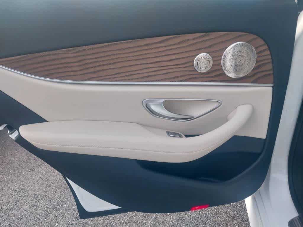 Used 2023 Mercedes-Benz E 350 4MATIC Sedan image 17