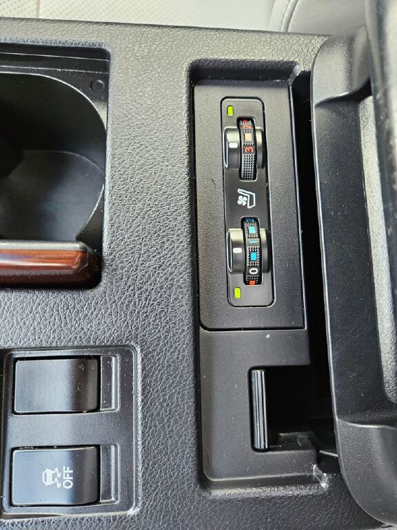 Used 2012 Lexus RX 450h AWD w/ Luxury Pkg image 25