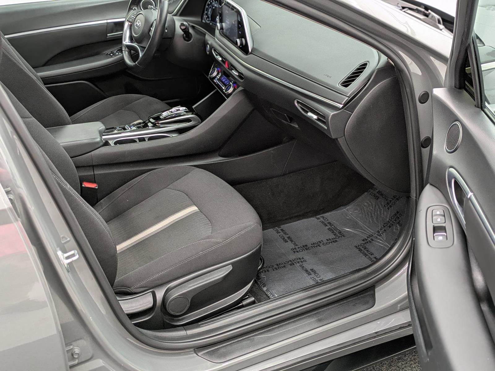 Used 2022 Hyundai Sonata SEL w/ Convenience Package image 17