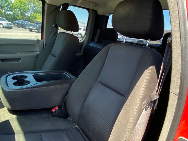 Used 2010 Chevrolet Silverado 2500 W/T AWD/4WD image 5