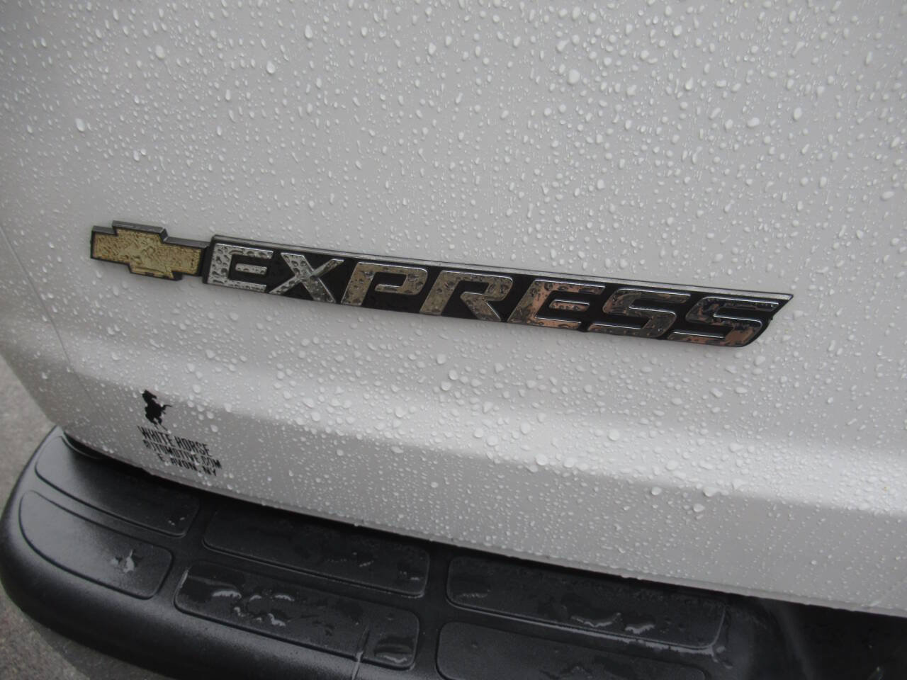 Used 2025 Chevrolet Express 3500 LT w/ LT Preferred Equipment Group RWD image 14