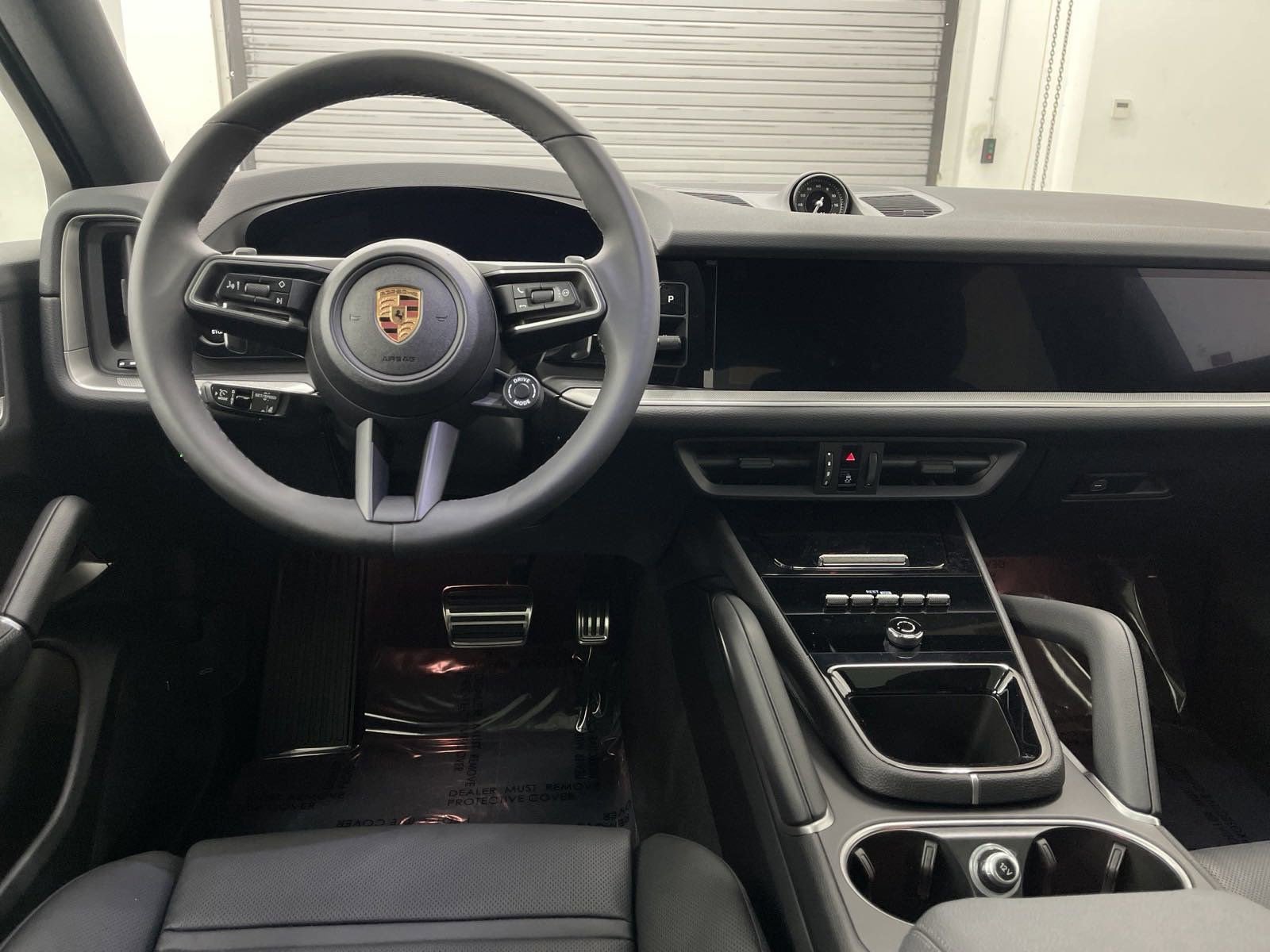 New 2025 Porsche Cayenne Coupe image 22