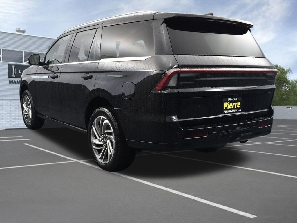 New 2025 Lincoln Navigator Reserve image 7