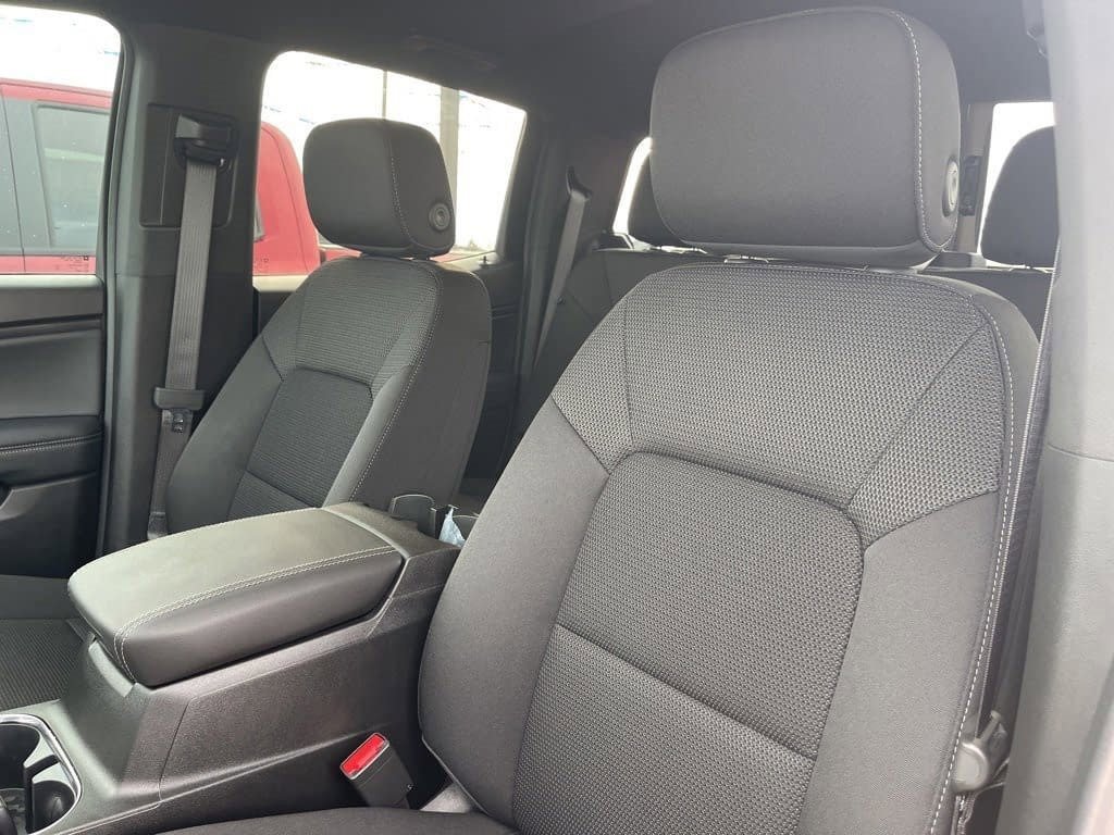 New 2026 GMC Canyon Elevation w/ Convenience Package image 10