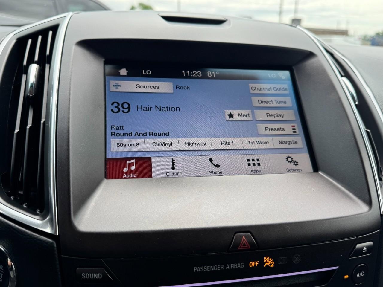 Used 2019 Ford Edge Titanium FWD image 19