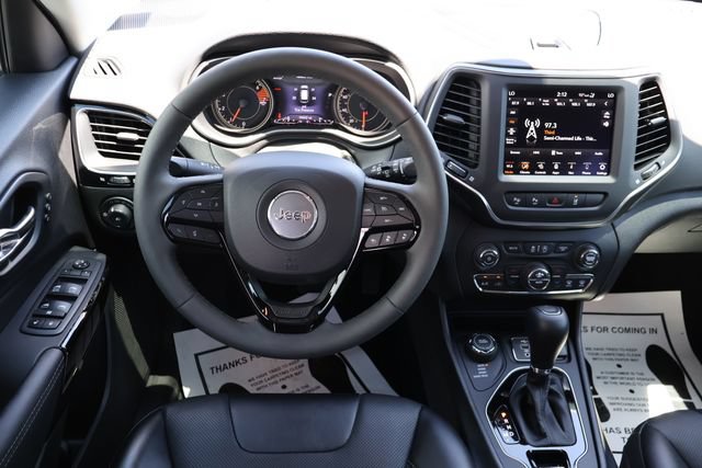Used 2023 Jeep Cherokee Altitude Lux w/ Lux Elite Package AWD/4WD image 6