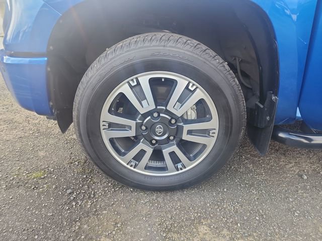 Used 2018 Toyota Tundra SR5 w/ TRD Sport Package image 27