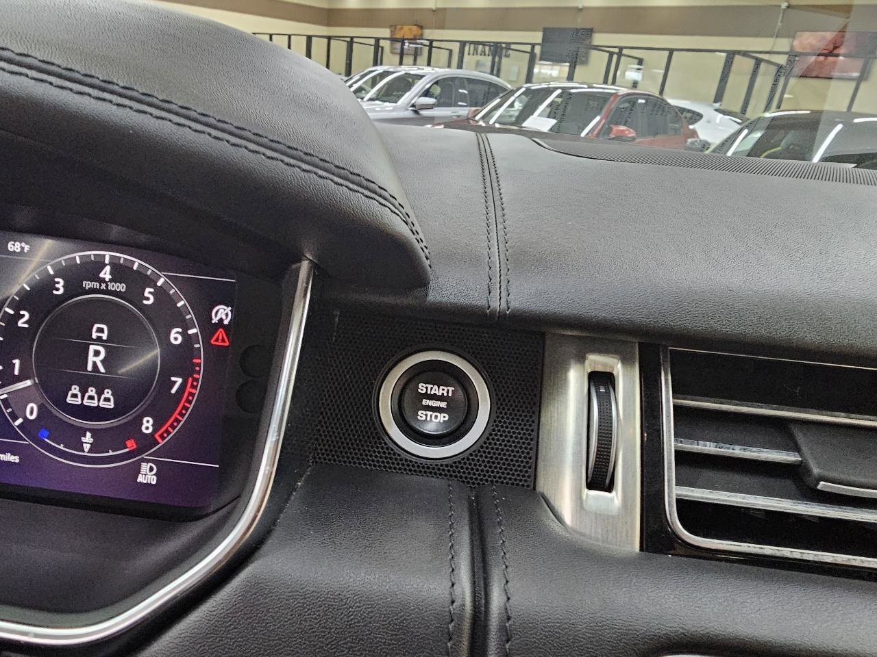 Used 2021 Land Rover Range Rover Long Wheelbase Autobiography image 33