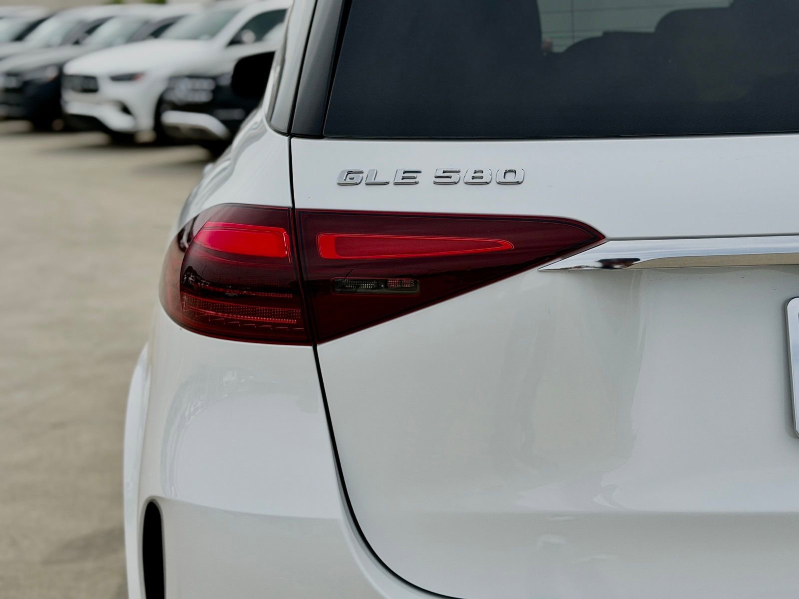 New 2026 Mercedes-Benz GLE 580 4MATIC image 13