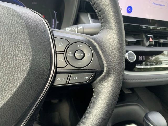 Used 2025 Toyota Corolla SE w/ SE Premium Package image 19