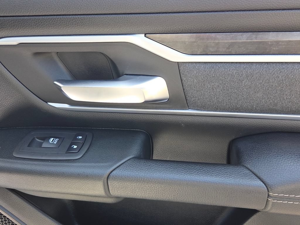 Used 2021 RAM 1500 Big Horn RWD image 21