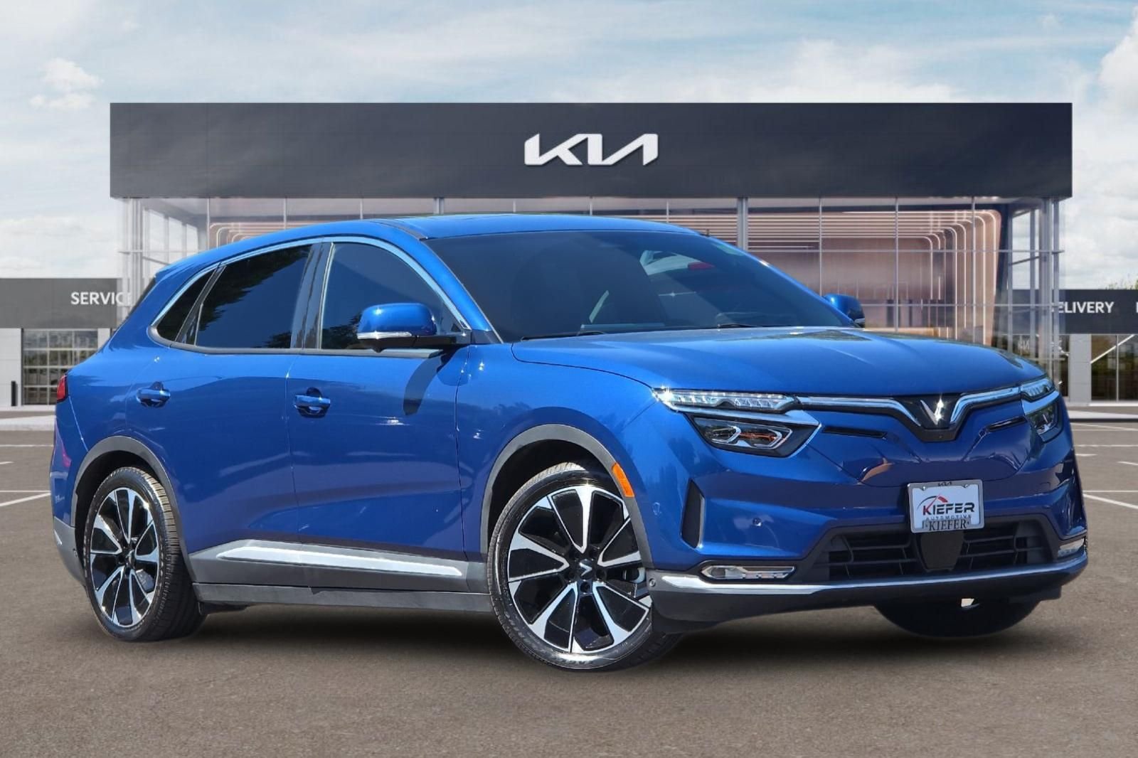 Used 2023 VinFast VF 8 Plus AWD/4WD image 2