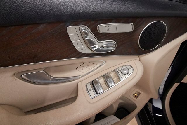 Used 2018 Mercedes-Benz GLC 300 4MATIC image 10