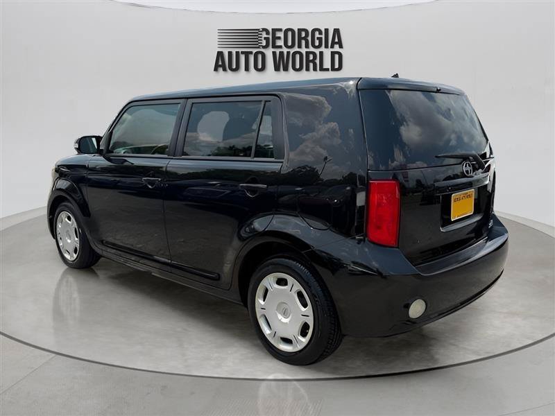 Used 2010 Scion xB FWD image 11