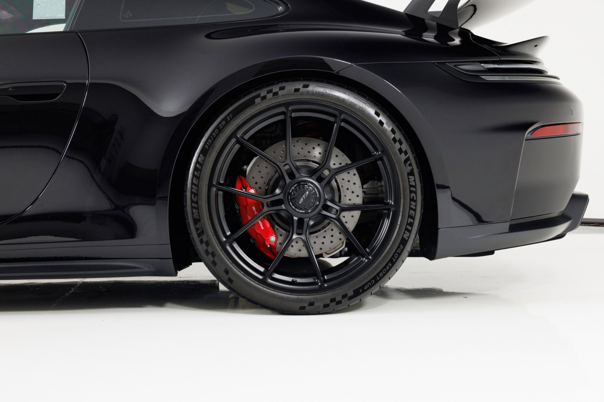 Used 2025 Porsche 911 GT3 RWD image 11