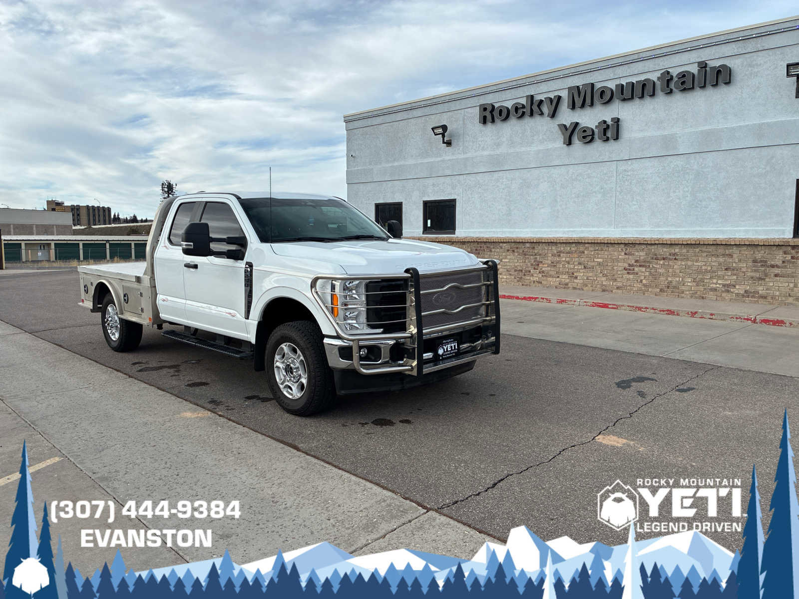 Used 2023 Ford F250 XL w/ Snow Plow Prep Package AWD/4WD image 1