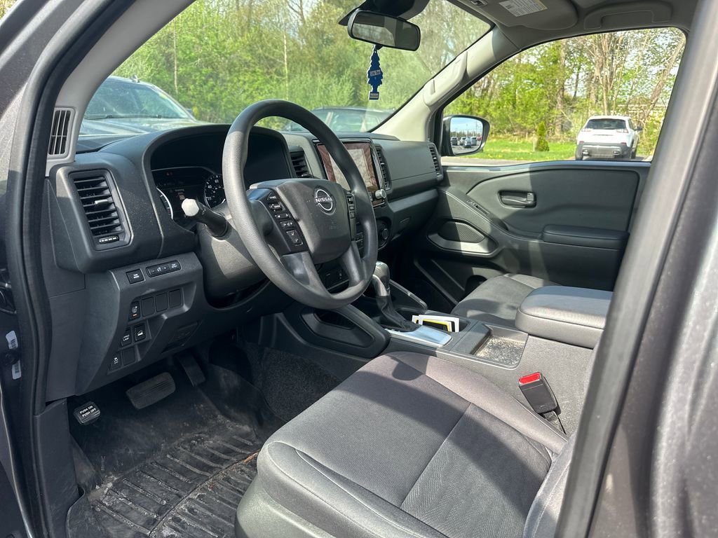 Used 2022 Nissan Frontier S w/ Technology Package image 9