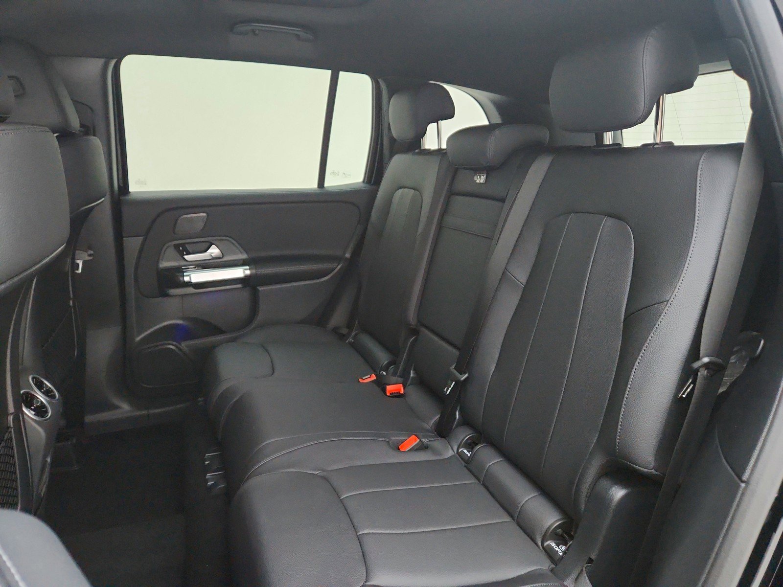 New 2025 Mercedes-Benz GLB 250 image 14