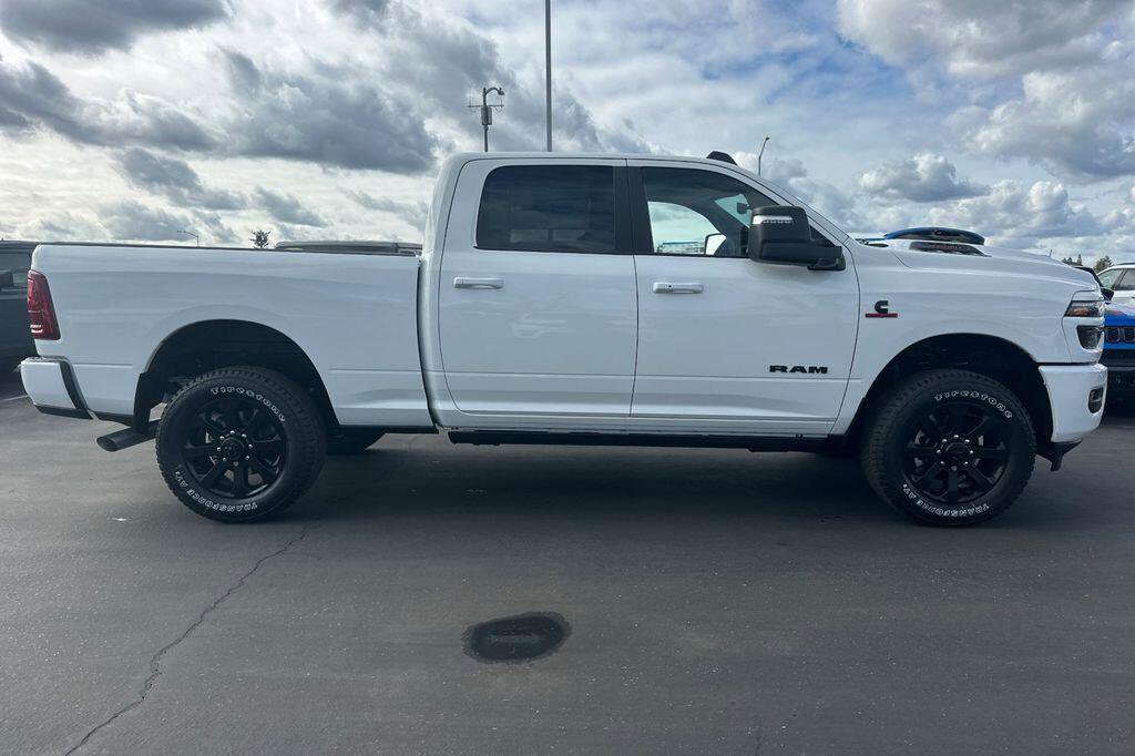 New 2026 RAM 3500 Laramie AWD/4WD image 3