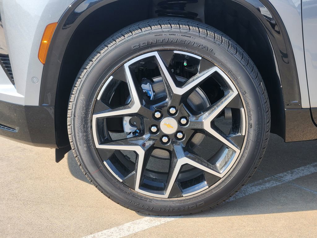 New 2026 Chevrolet Traverse High Country w/ LPO, Floor Liner Package image 9