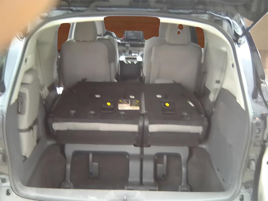 Used 2023 Toyota Sienna LE image 26