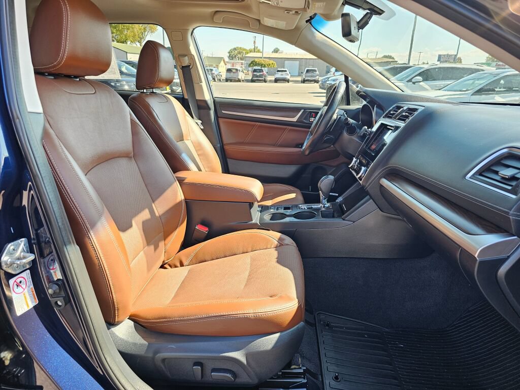 Used 2018 Subaru Outback 2.5i Touring w/ Popular Package #3 AWD/4WD image 16
