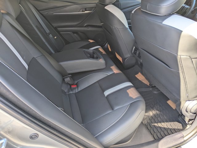 Used 2025 Toyota Camry SE image 14