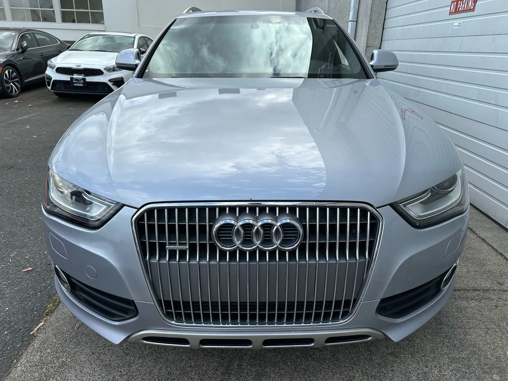 Used 2015 Audi A4 Prestige w/ Prestige Package image 4