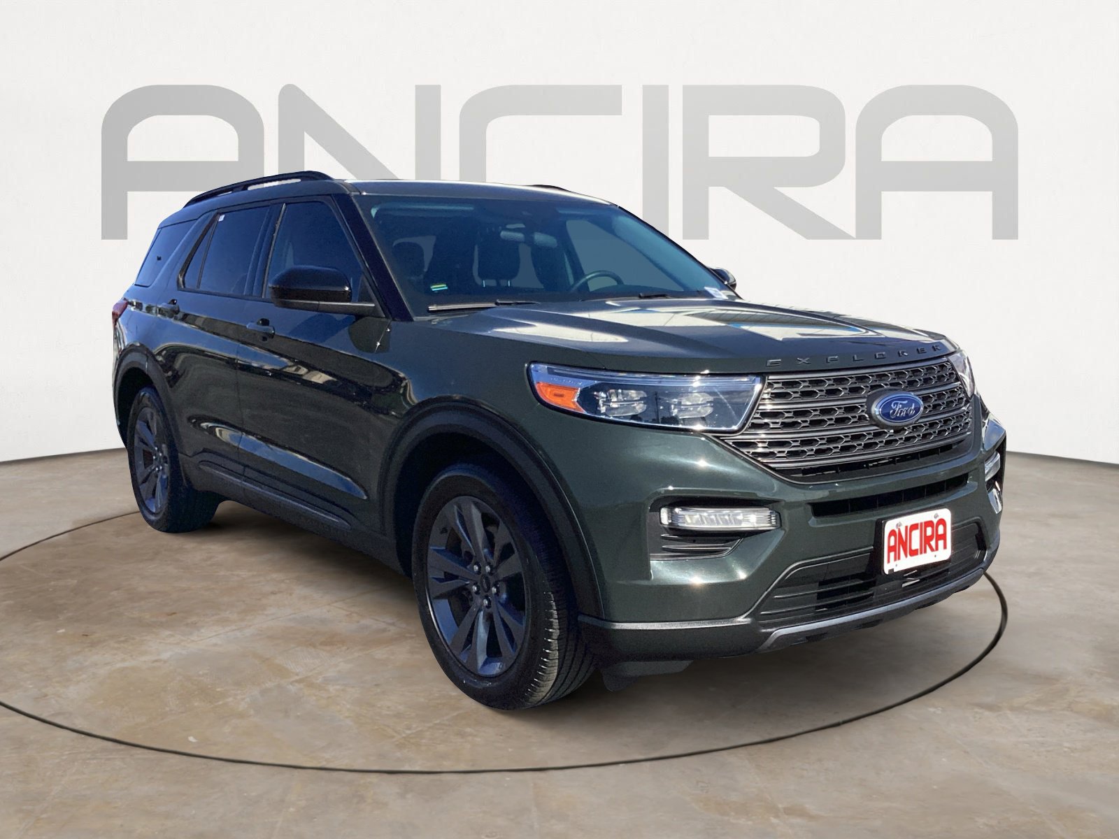 Used 2023 Ford Explorer XLT w/ Equipment Group 202A image 7