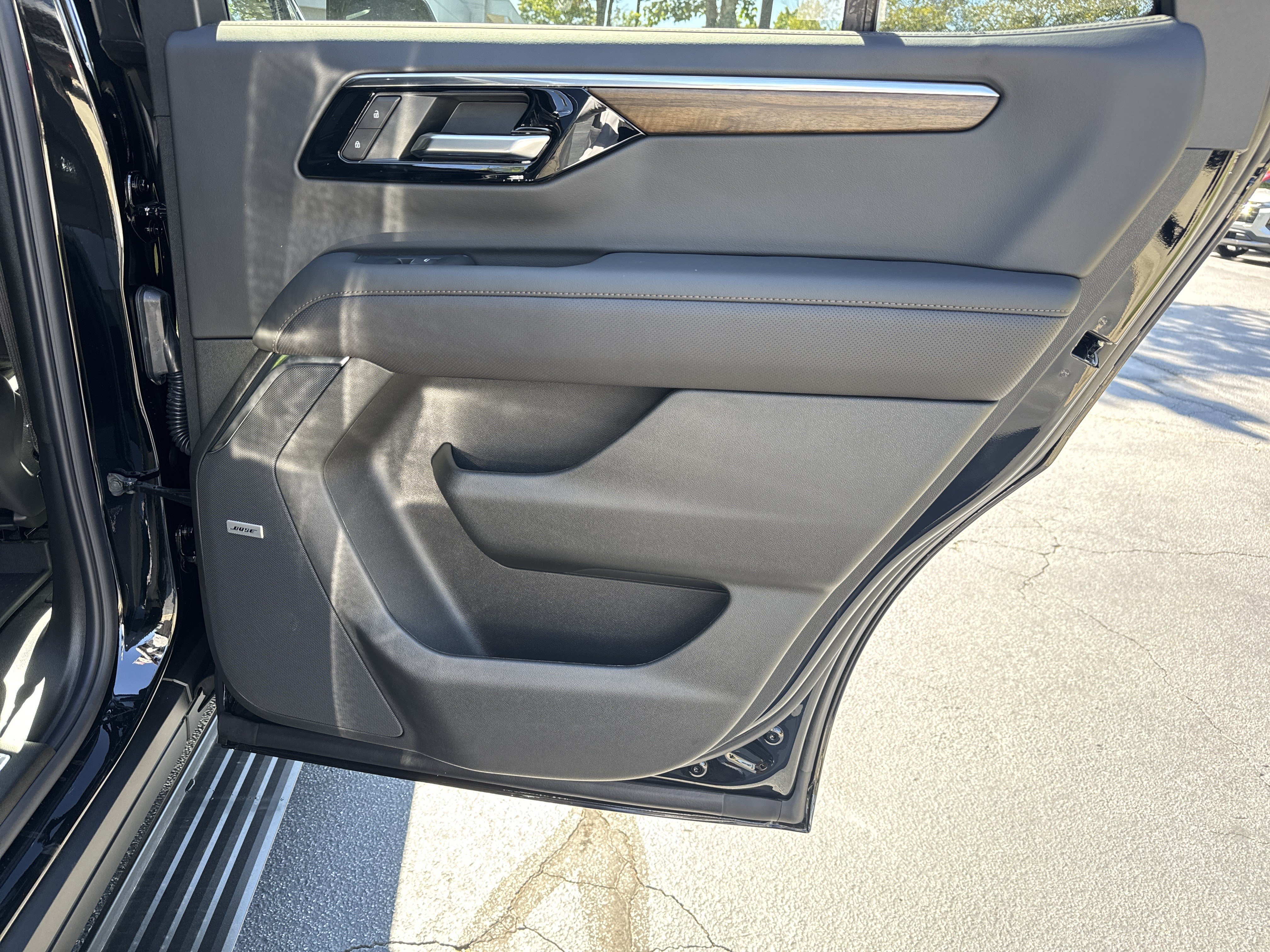 New 2026 Chevrolet Tahoe High Country AWD/4WD image 18