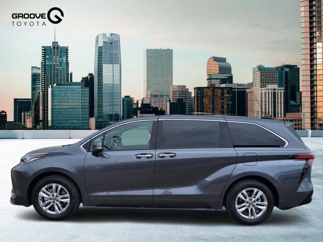 Used 2025 Toyota Sienna Limited image 2