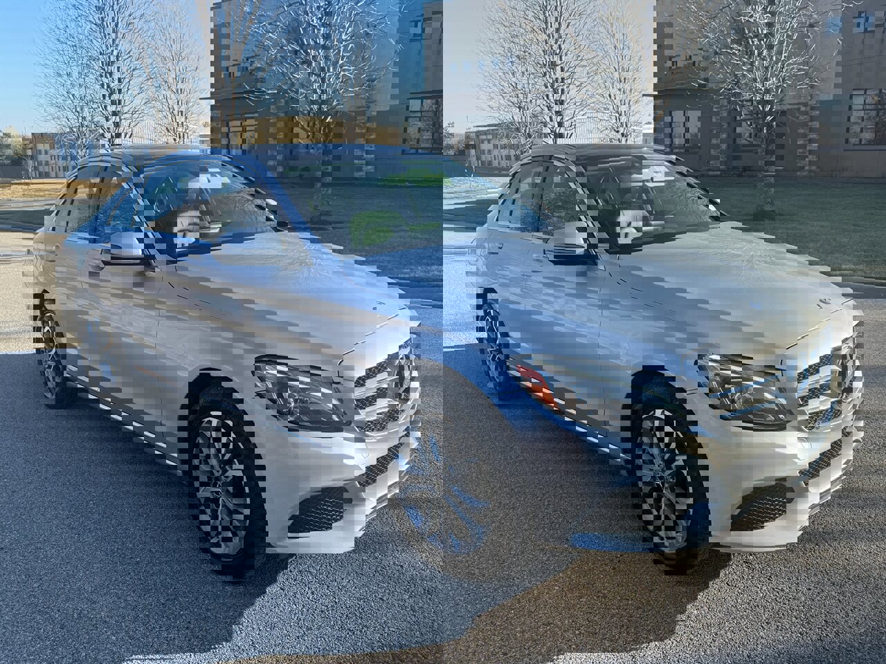 Used 2017 Mercedes-Benz C 300 4MATIC Sedan image 4