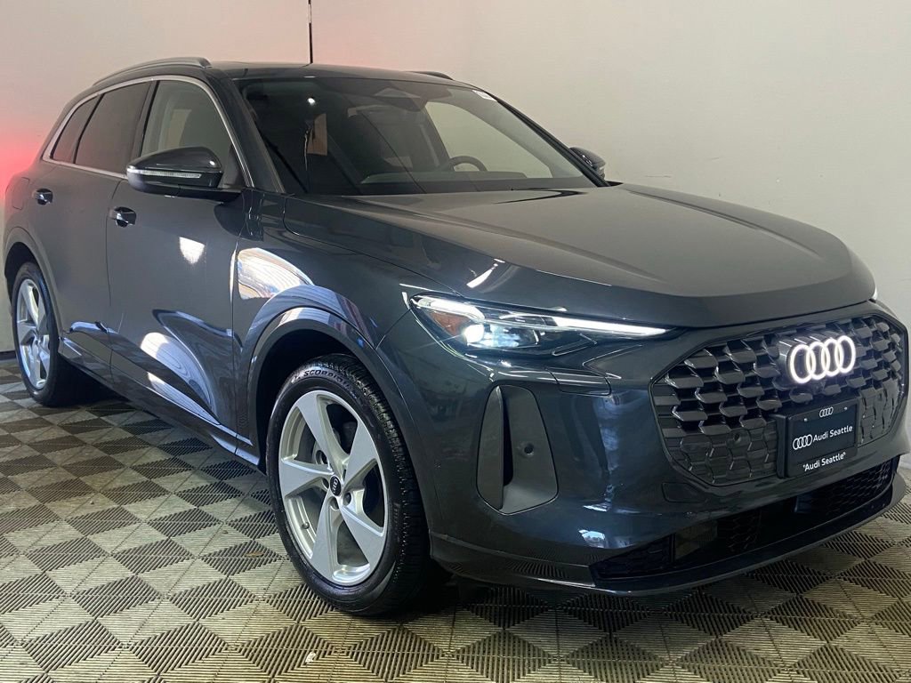 New 2025 Audi Q5 Prestige