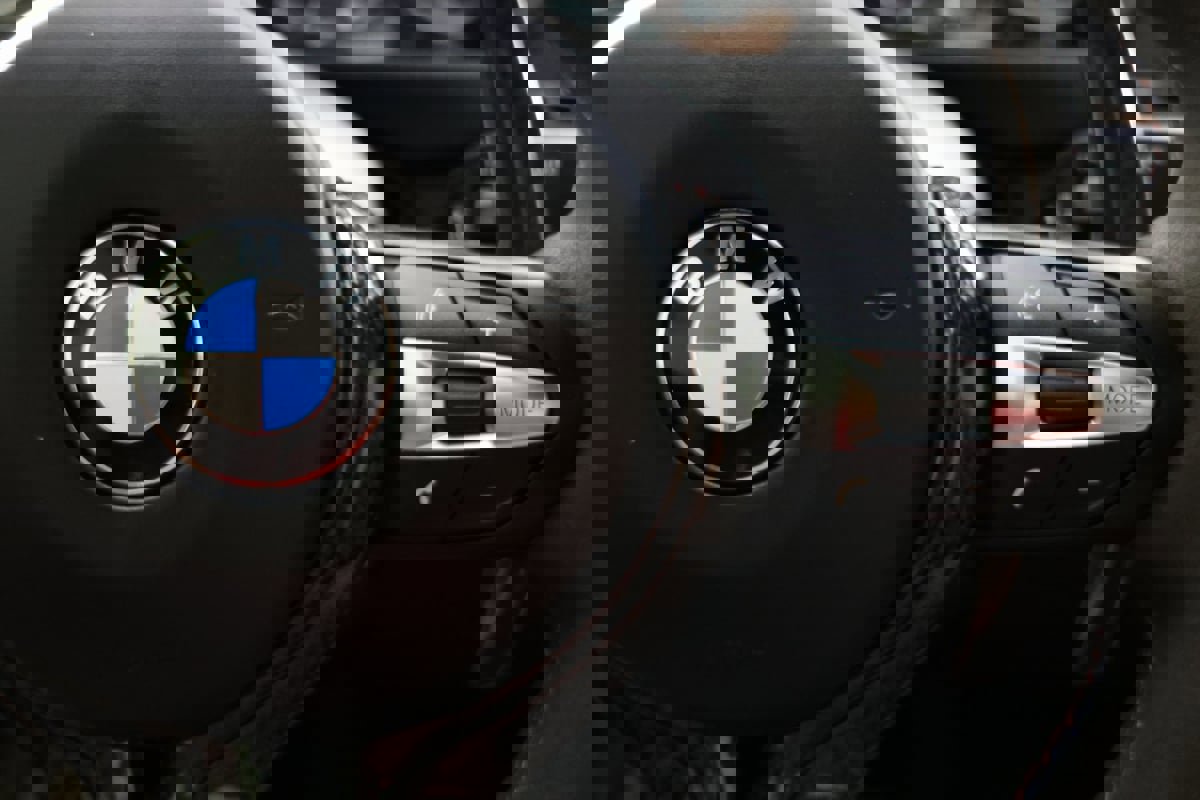 Used 2019 BMW M4 CS w/ Executive Package image 27