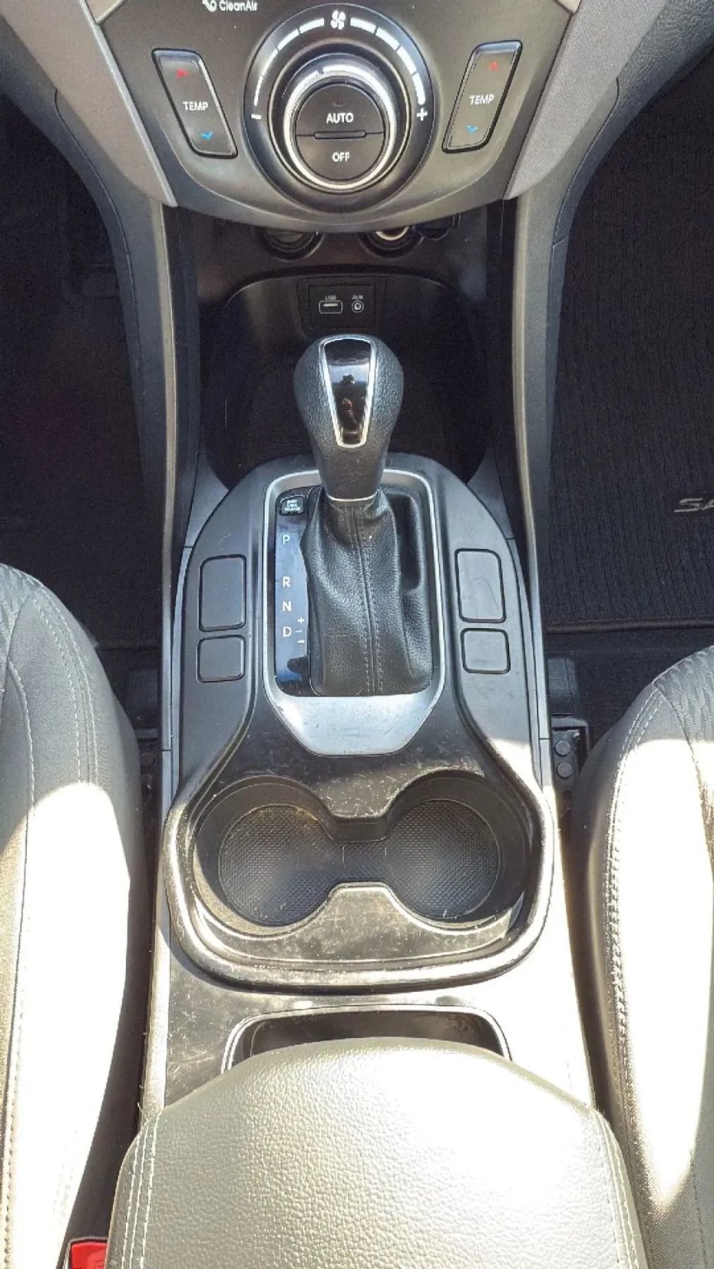 Used 2017 Hyundai Santa Fe SE AWD/4WD image 20