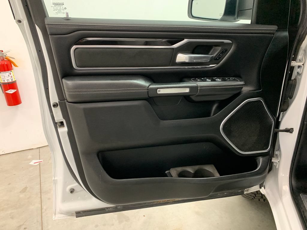 Used 2020 RAM 1500 Laramie w/ Sport Appearance Package AWD/4WD image 6