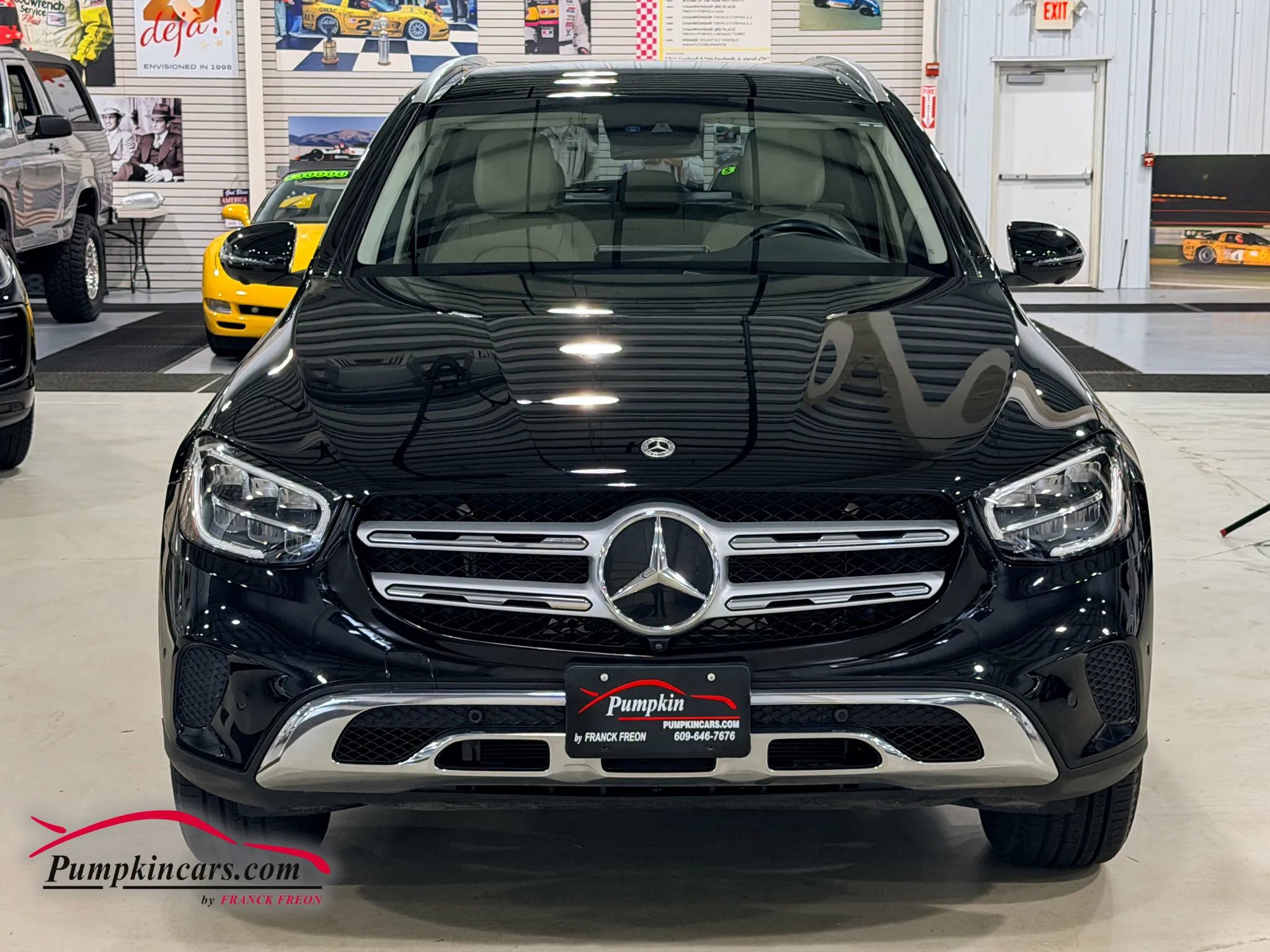 Used 2022 Mercedes-Benz GLC 300 4MATIC w/ Multimedia Package Lite image 9