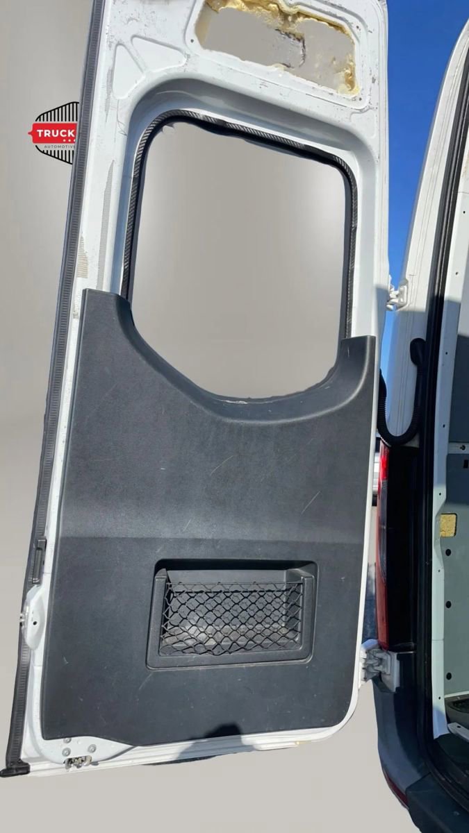 Used 2023 Mercedes-Benz Sprinter 2500 image 31