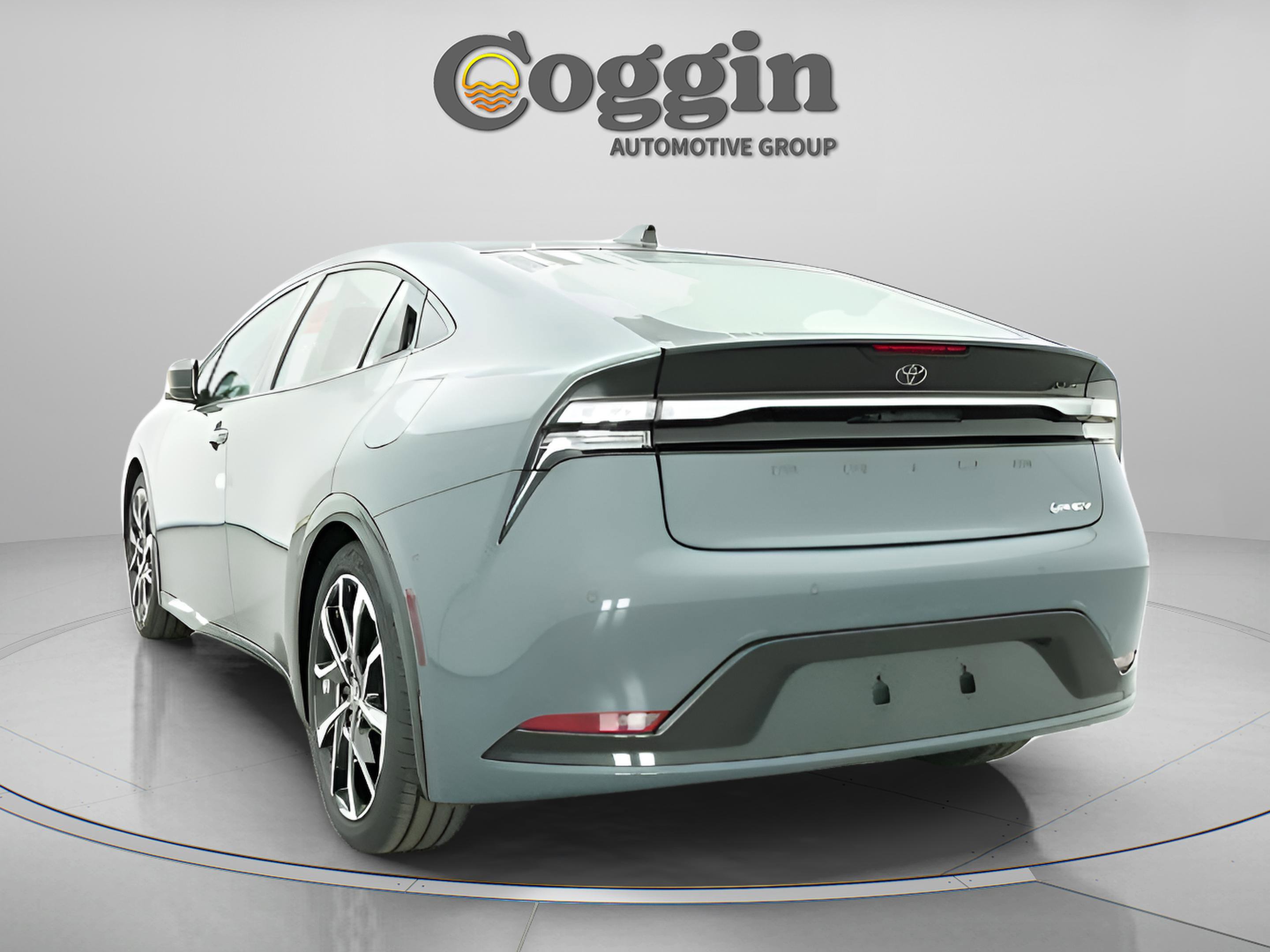 New 2026 Toyota Prius Plug-In Hybrid FWD image 13