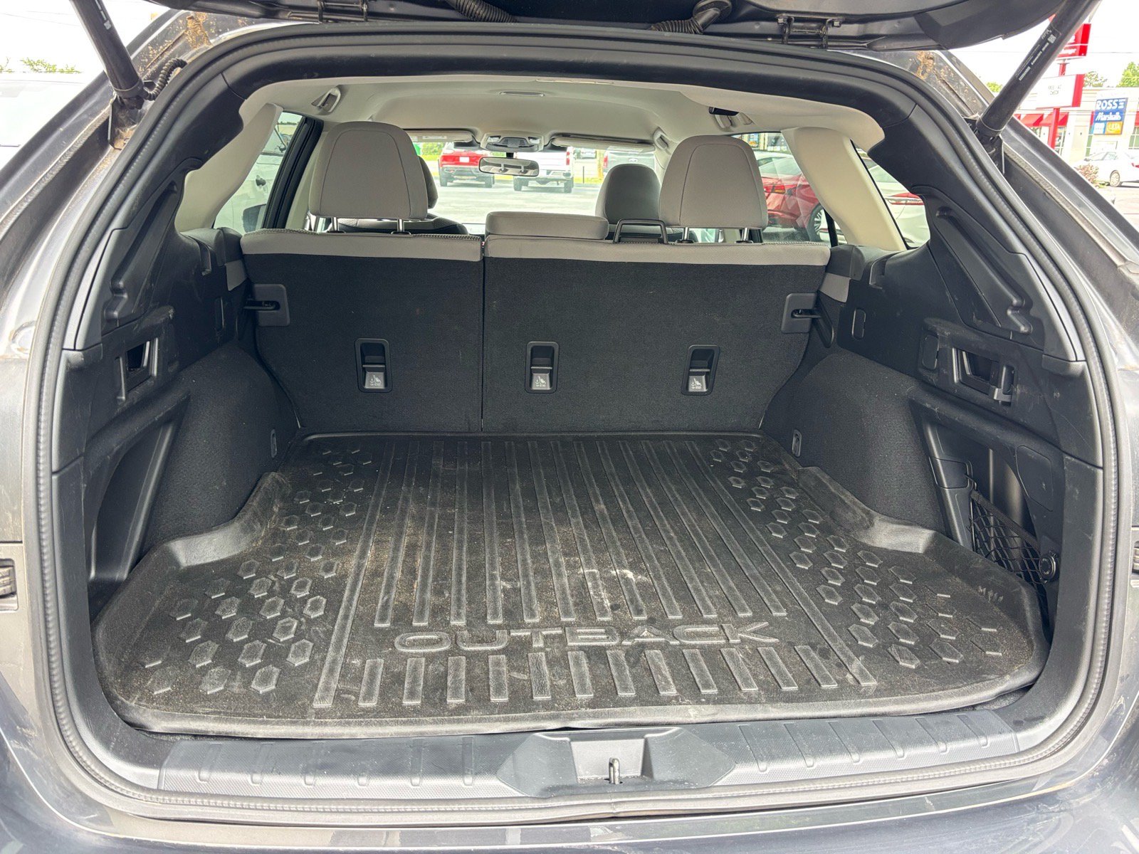 Used 2023 Subaru Outback Premium AWD/4WD image 11