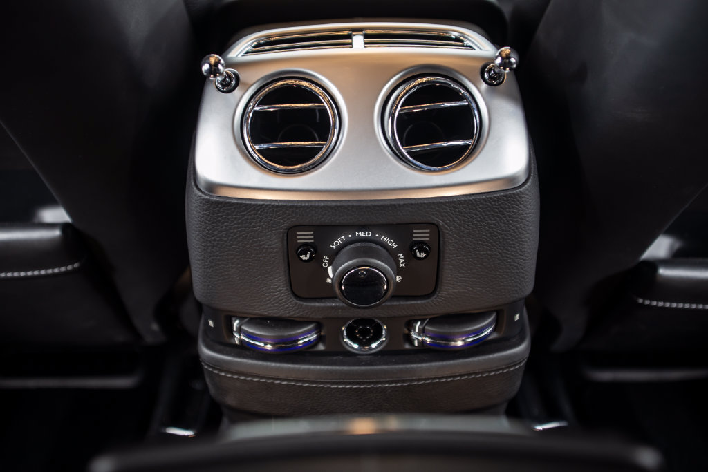 Used 2019 Rolls-Royce Ghost RWD image 35