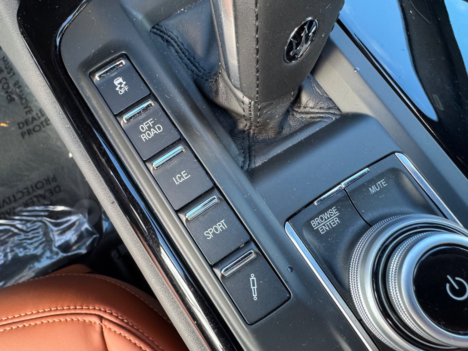 Used 2022 Maserati Levante GT AWD/4WD image 26